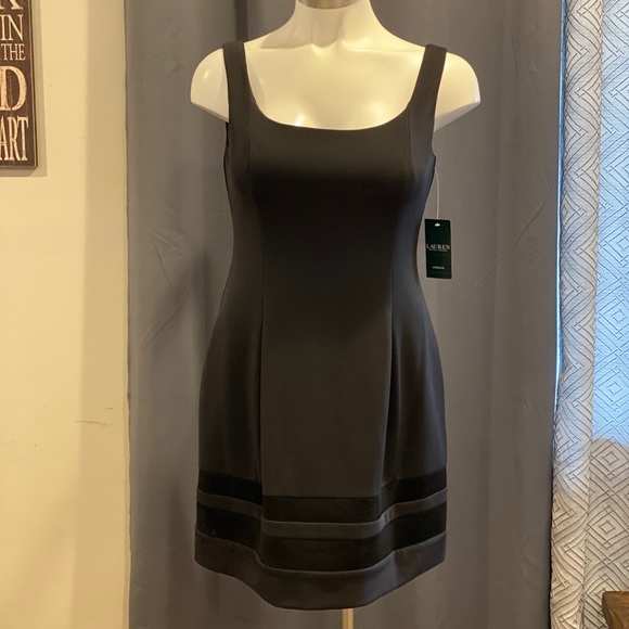 (Sizes 6,10,14) Lauren Ralph Lauren Neoprene Dress - Picture 11 of 13